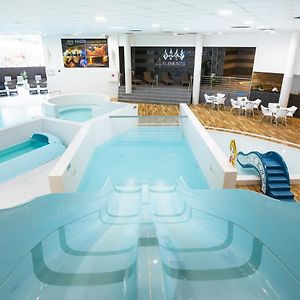 Atrium Hotel - Family Friendly